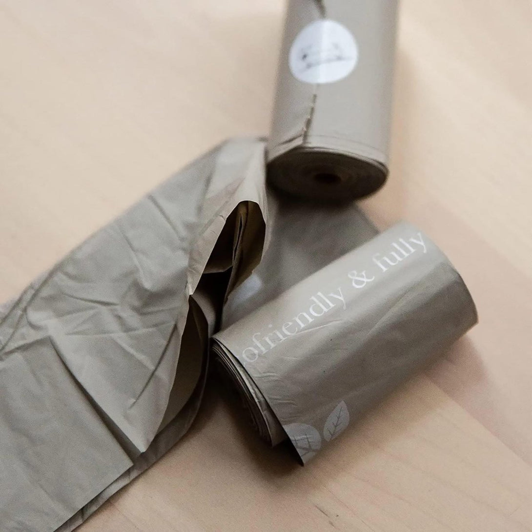 Dog Waste Bags - Biodegradable and Compostable – Dog Poop Bags & Dispensers by Nina Woof
